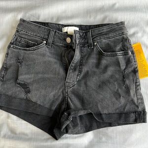 H&M black jean shorts size 6 NWT
